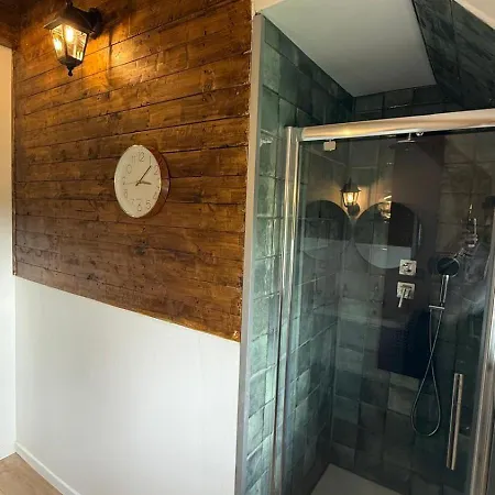 Semesterbostad La Chaumi Maison Normande Renovee Avec Parc *